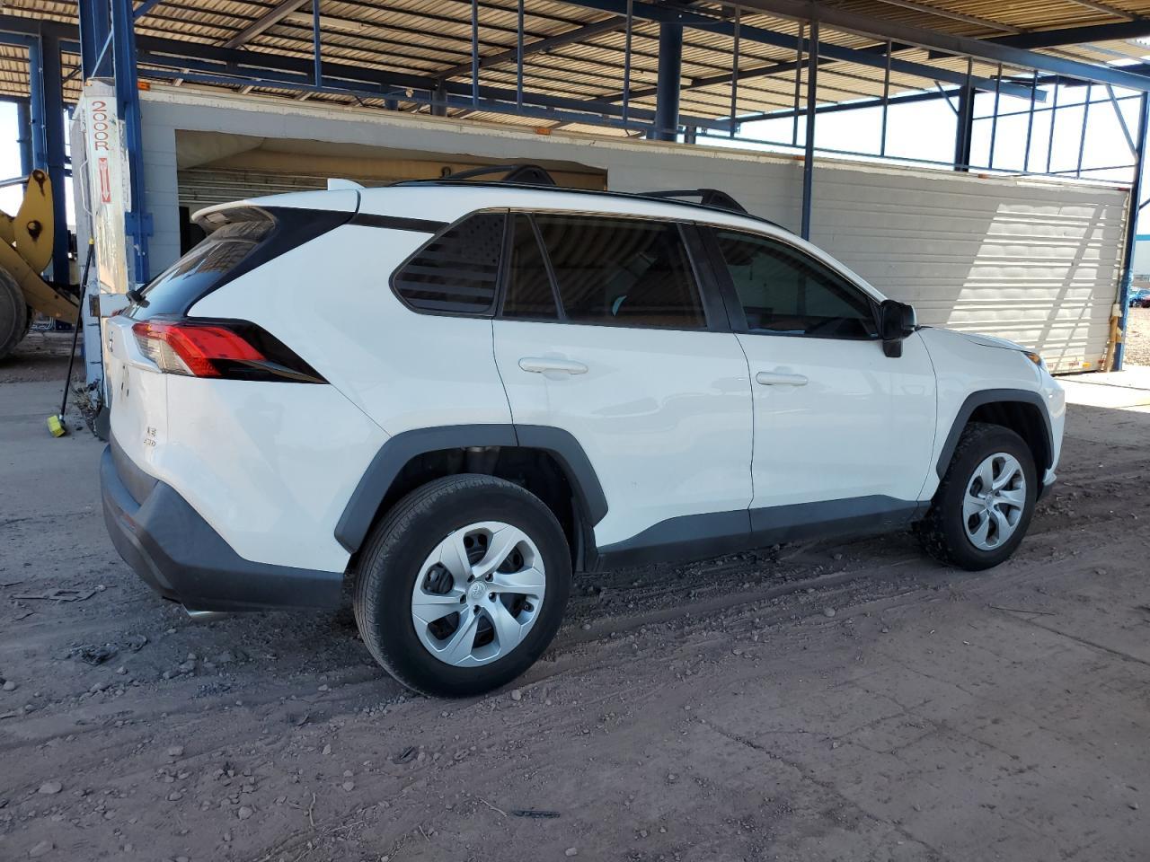 2021 Toyota Rav4 Le - Image 3