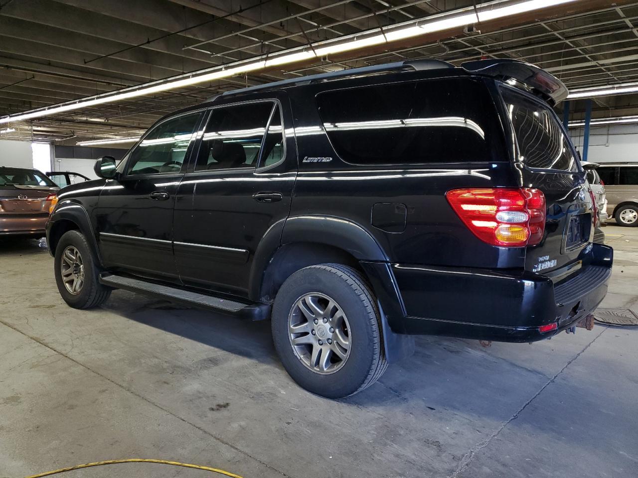2004 Toyota Sequoia Limited - Image 2