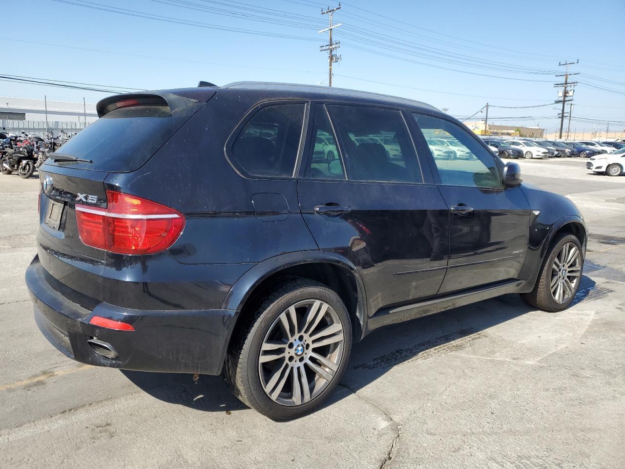 2012 BMW X5 xDrive35I - Фото 3