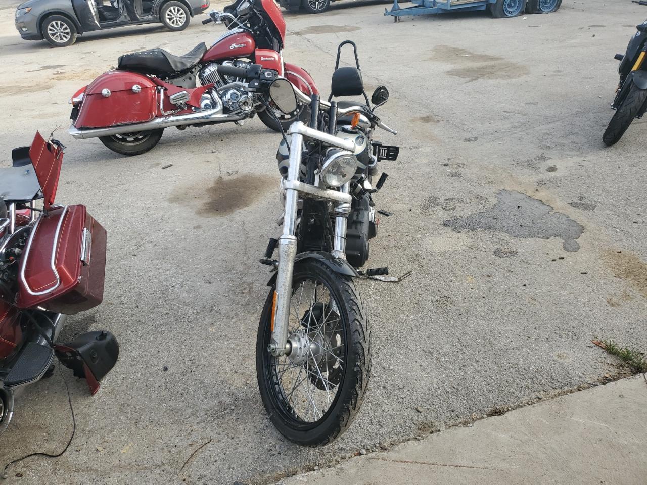 2013 Harley-Davidson Fxdwg Dyna Wide Glide - Image 2