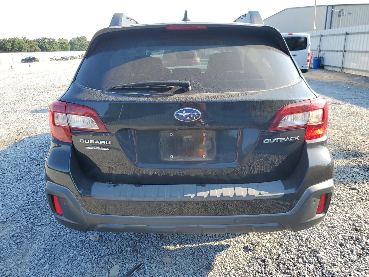2018 Subaru Outback 2.5I Limited - Image 6