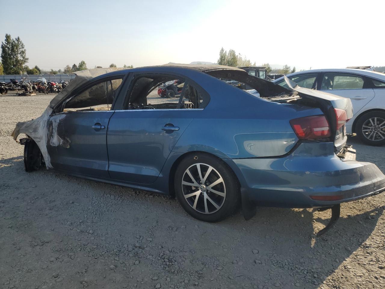 2017 Volkswagen Jetta Se - Image 2