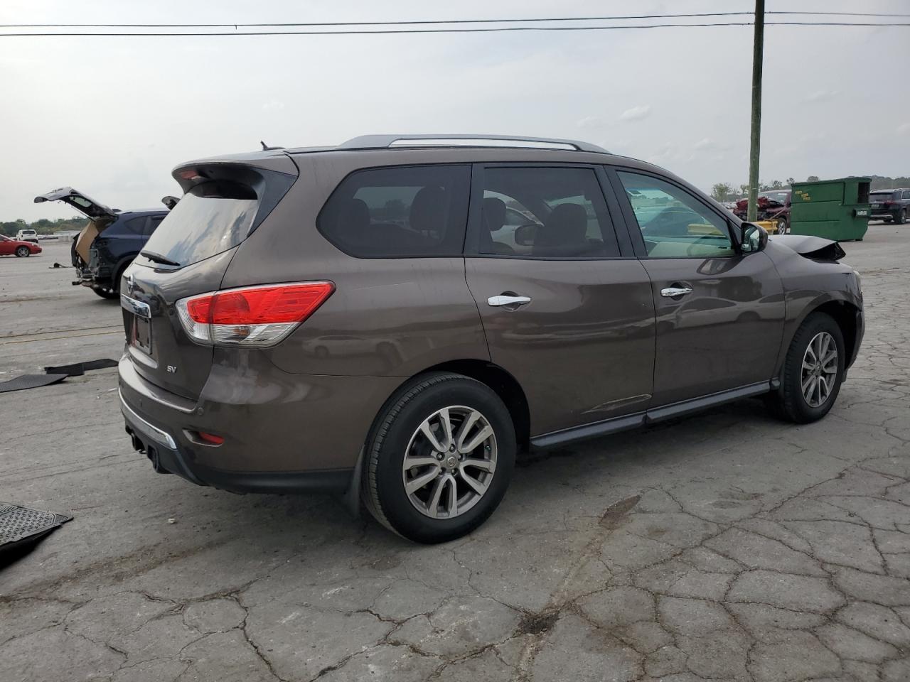 2016 Nissan Pathfinder S - Image 3