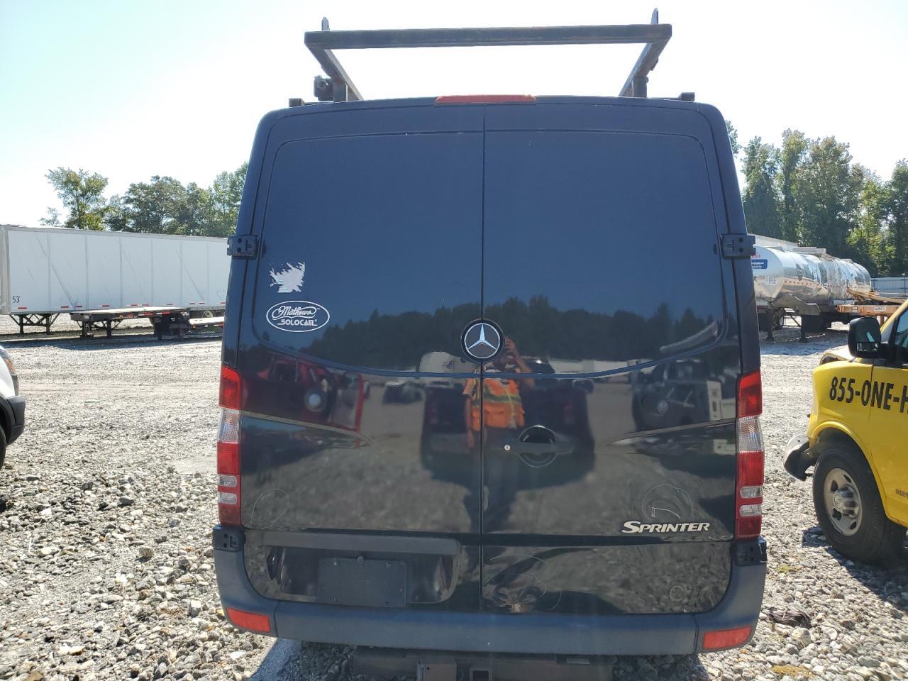2011 Mercedes-Benz Sprinter 2500 - Фото 6