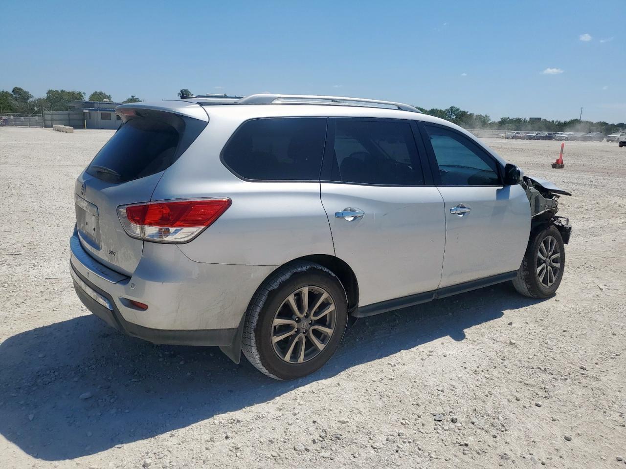 2016 Nissan Pathfinder S - Фото 3