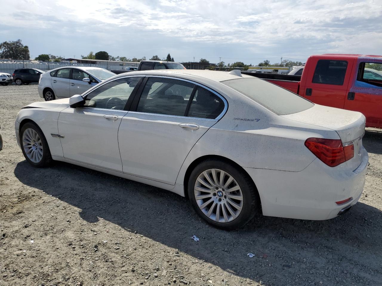 2012 BMW 750 I - Фото 2