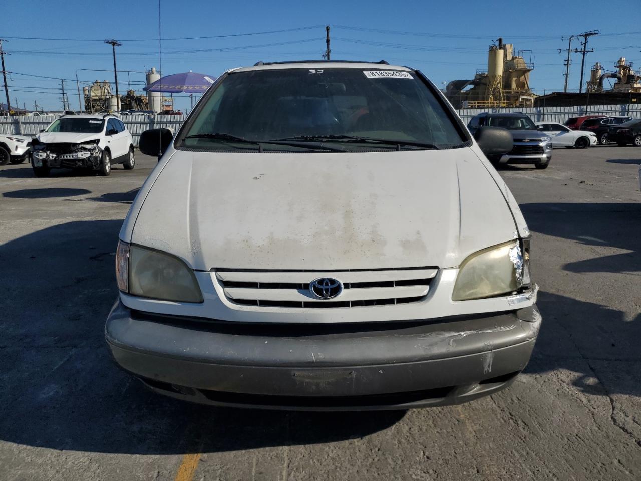 2001 Toyota Sienna Le - Фото 5