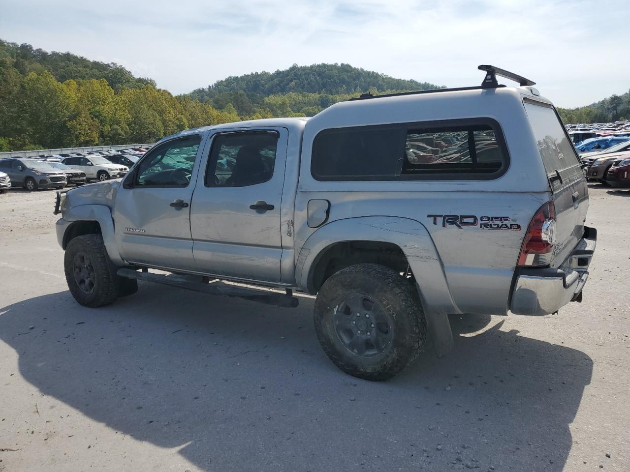 2014 Toyota Tacoma Double Cab - Image 2