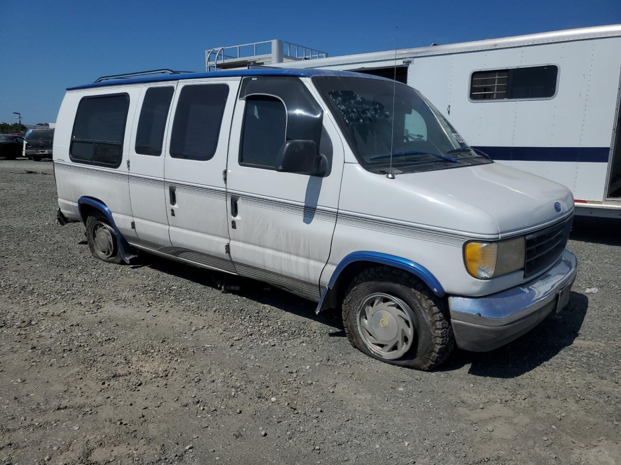 1996 Ford Econoline E150 Van - Фото 4