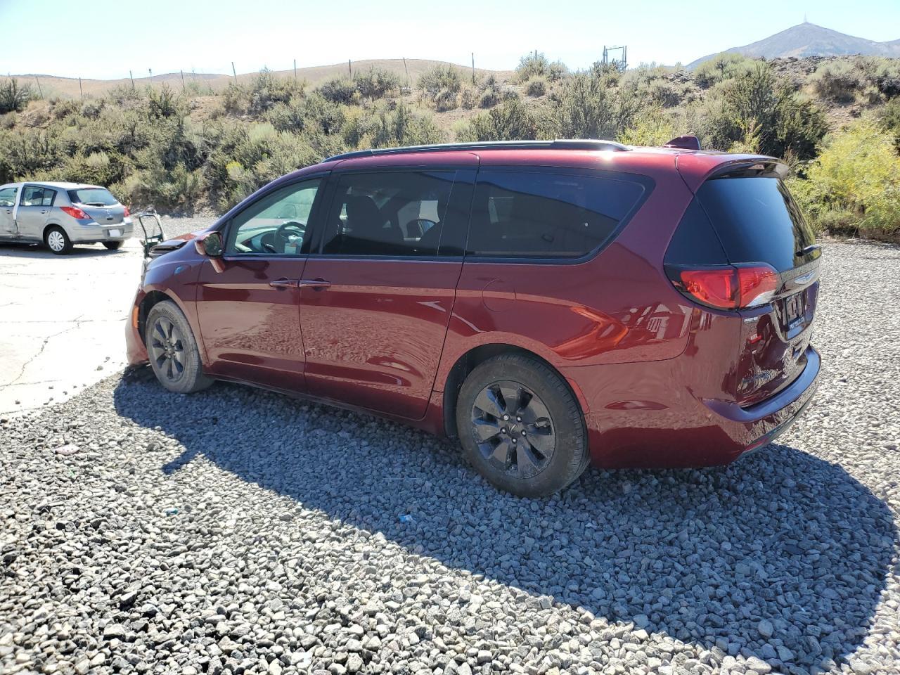 2020 Chrysler Pacifica Hybrid Touring L - Фото 2