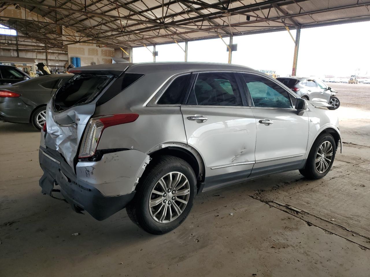 2017 Cadillac Xt5 Luxury - Фото 3