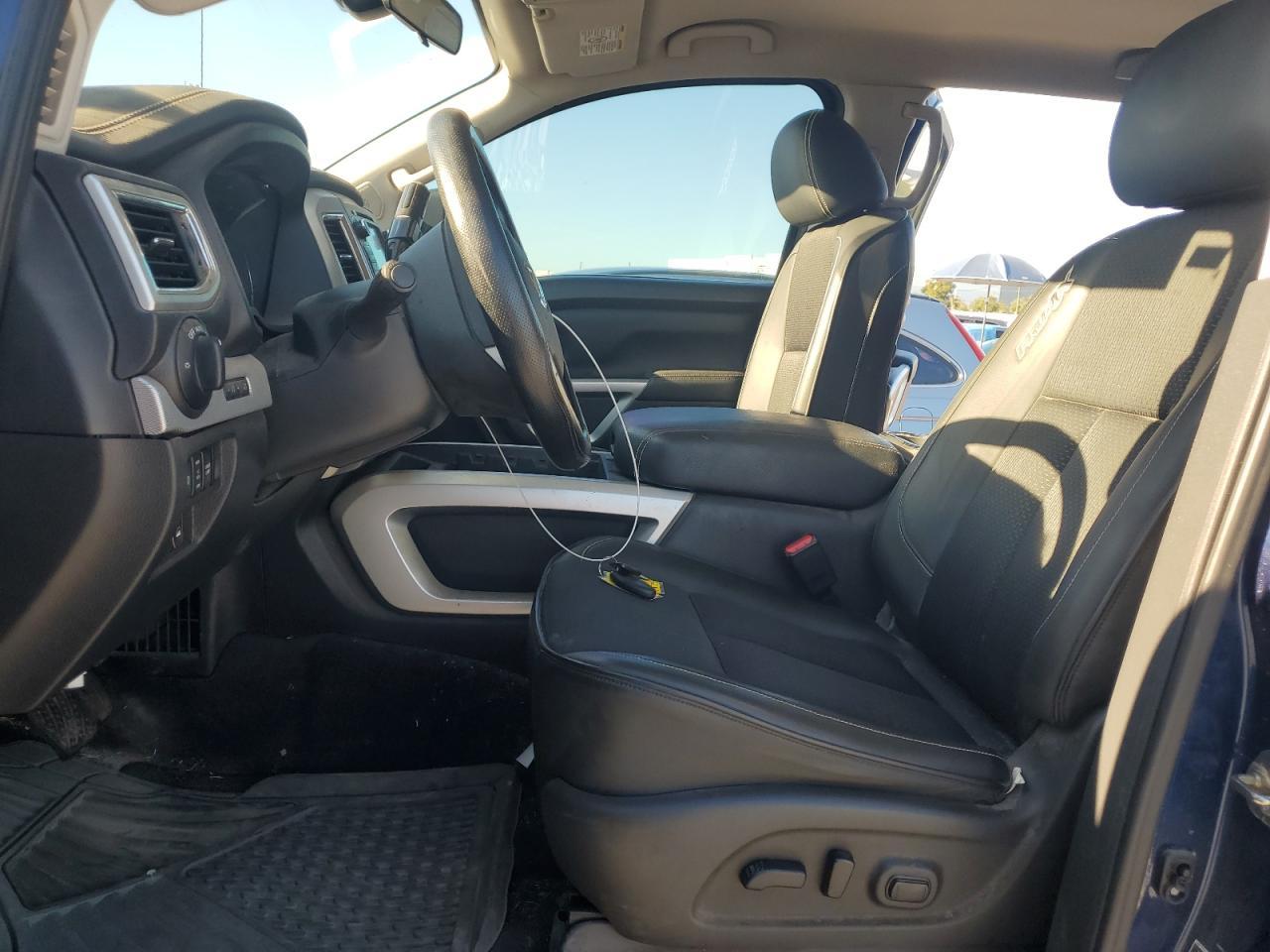 2017 Nissan Titan Xd Sl - Image 7