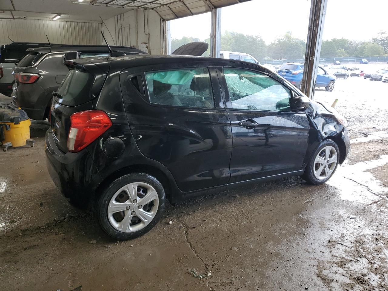 2020 Chevrolet Spark Ls - Фото 3