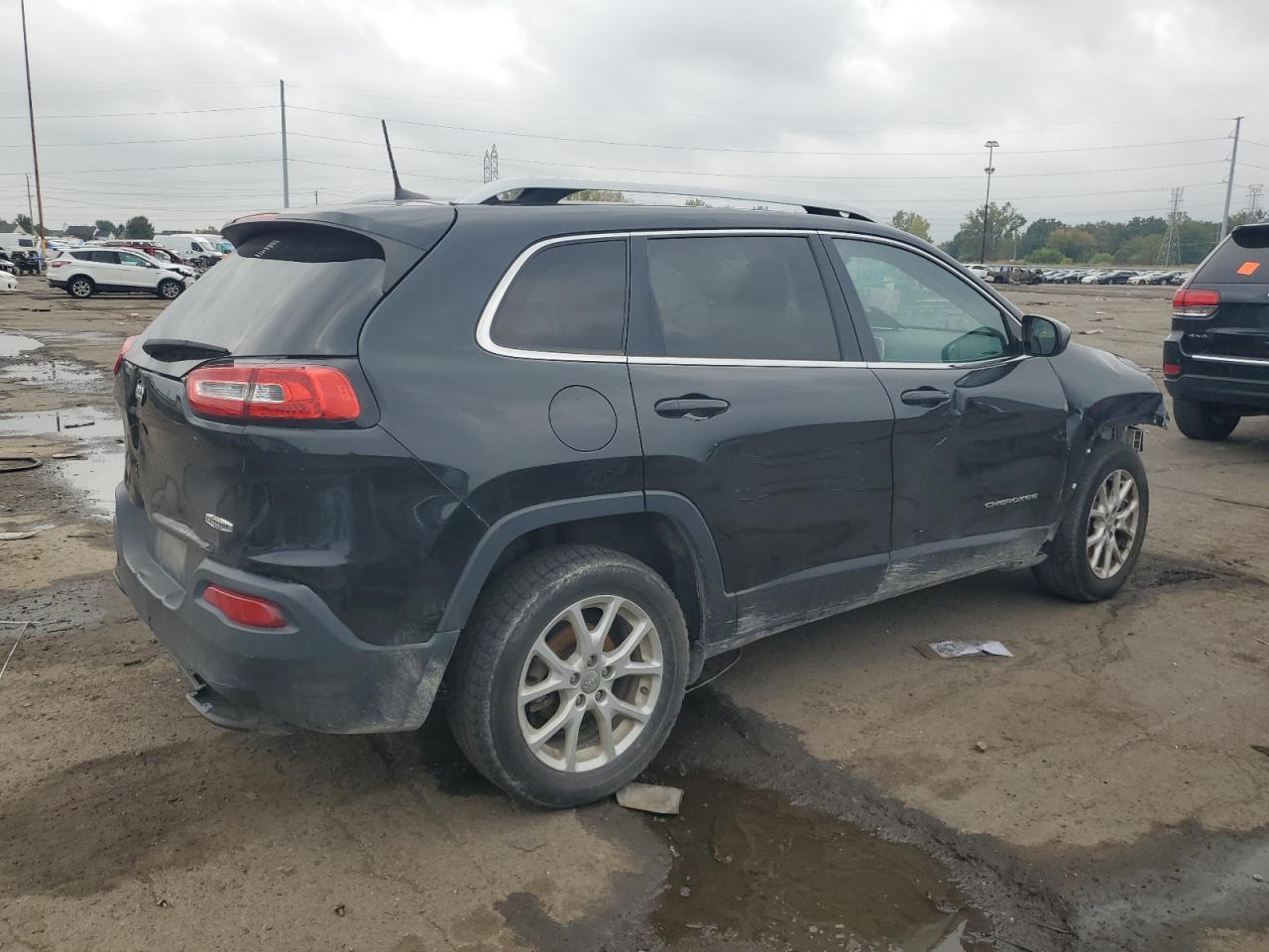2016 Jeep Cherokee Latitude - Фото 3