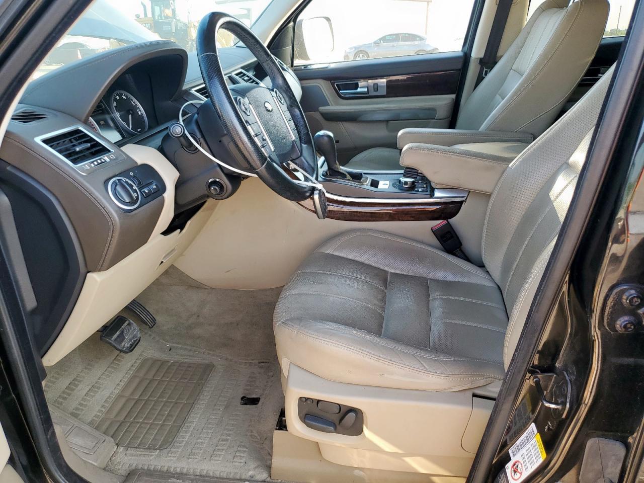 2011 Land Rover Range Rover Sport Lux - Image 7