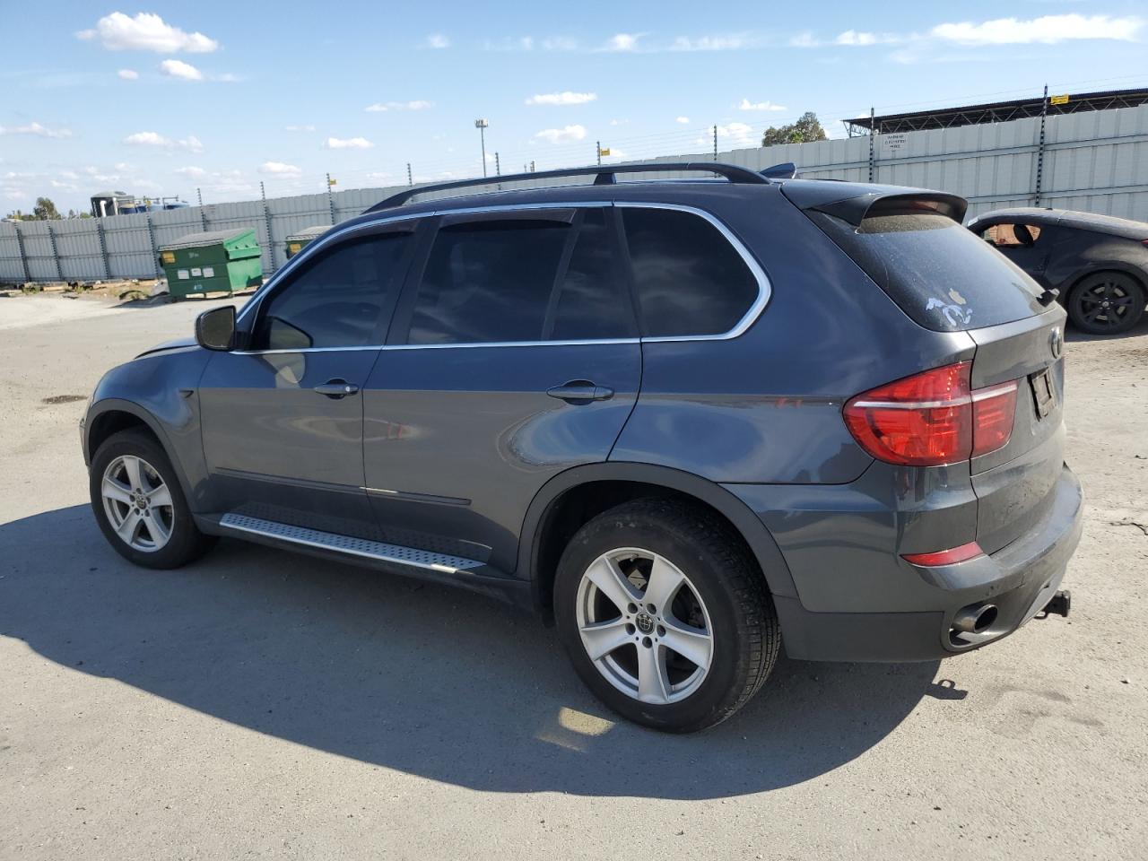 2013 BMW X5 xDrive35D - Image 2