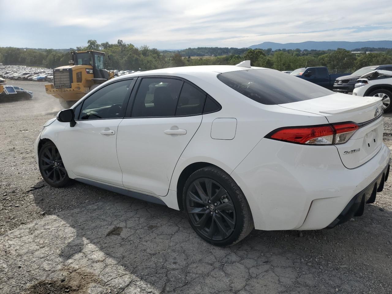 2025 Toyota Corolla Le - Фото 2