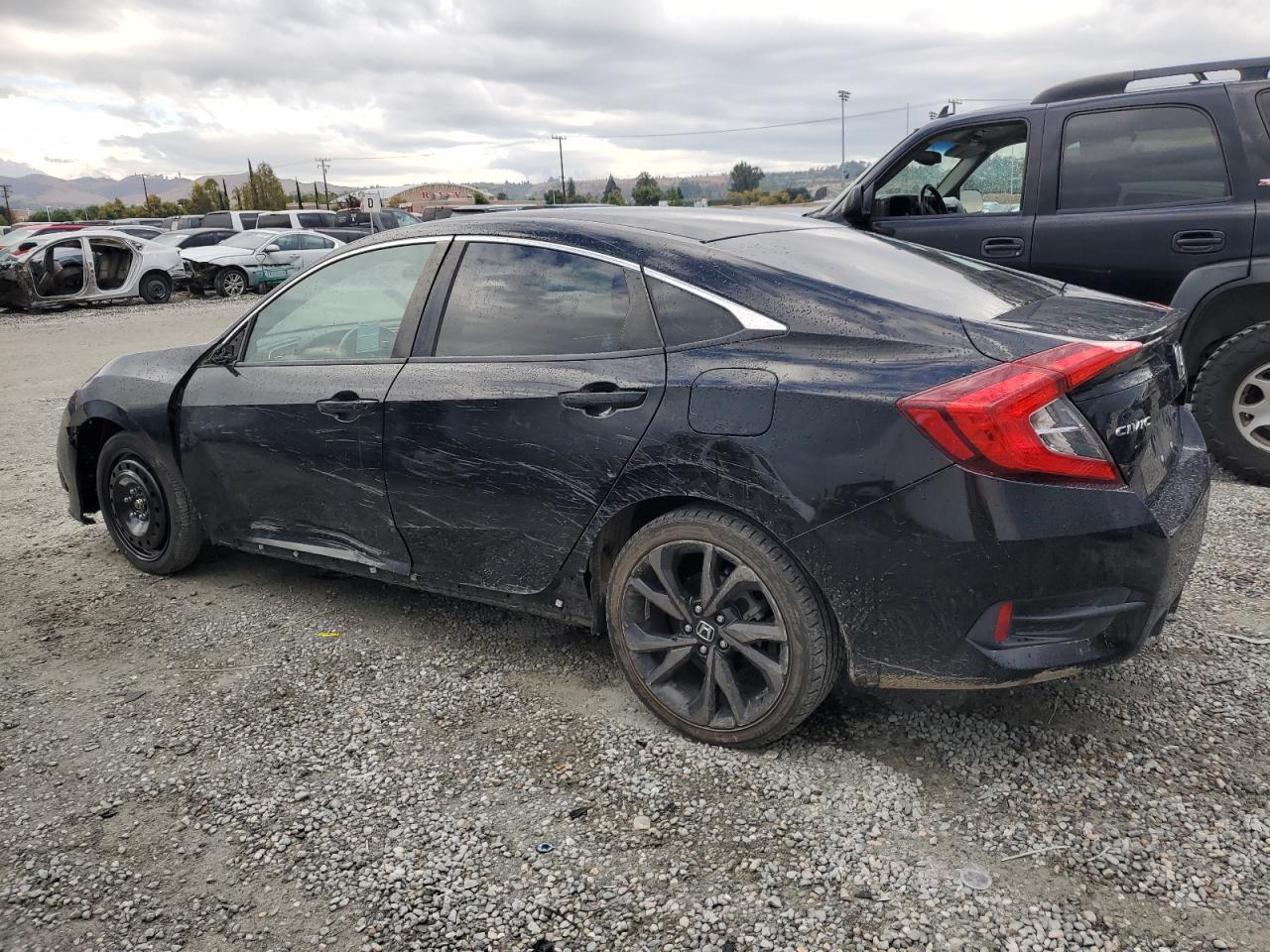 2020 Honda Civic Sport - Фото 2
