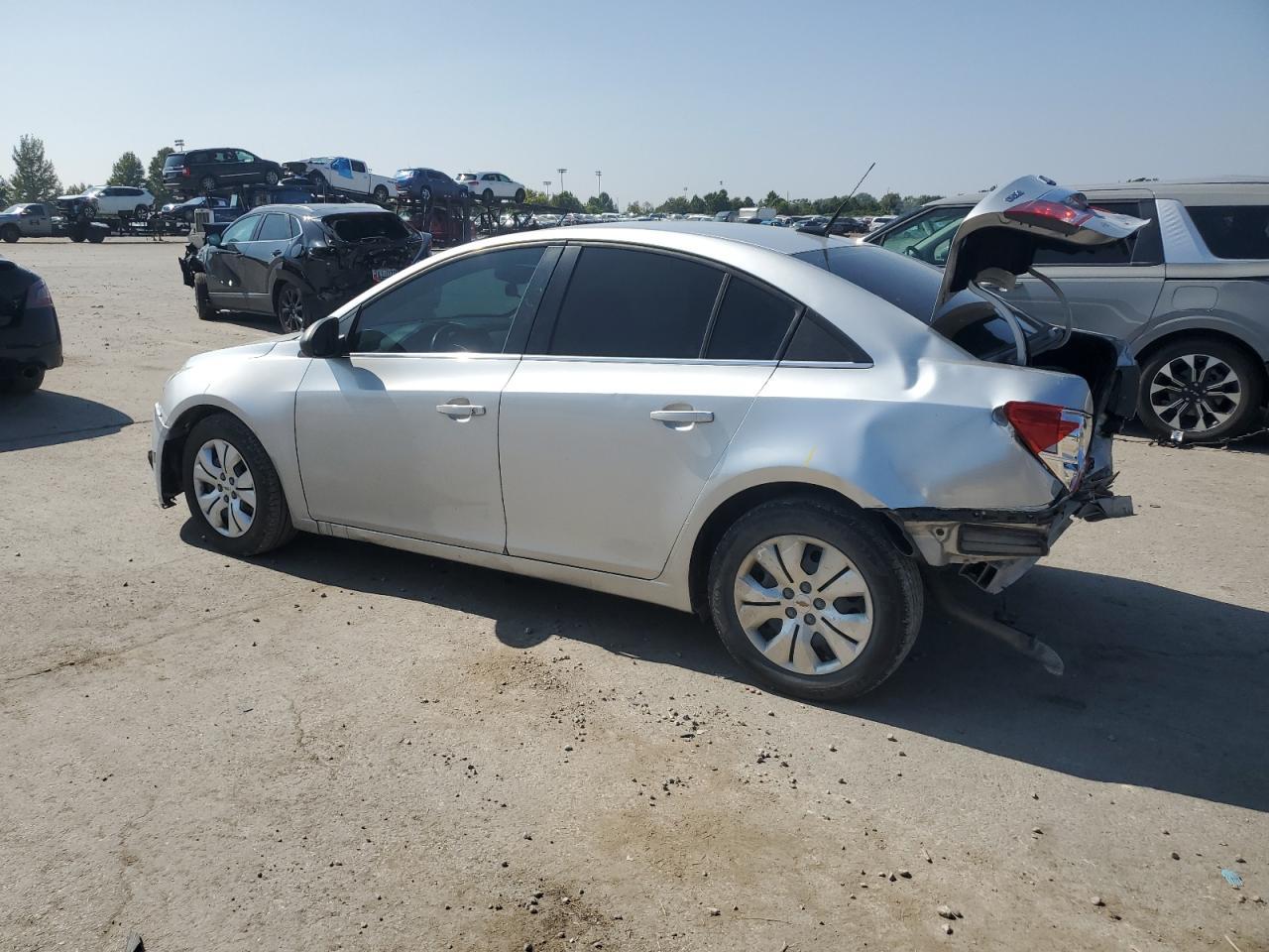 2012 Chevrolet Cruze Ls - Image 2