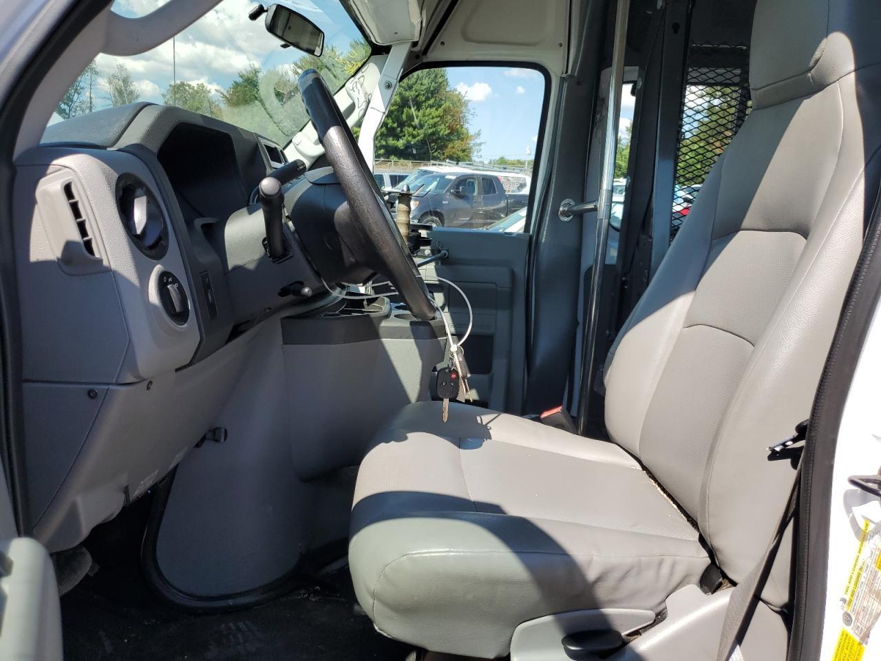 2014 Ford Econoline E250 Van - Image 7
