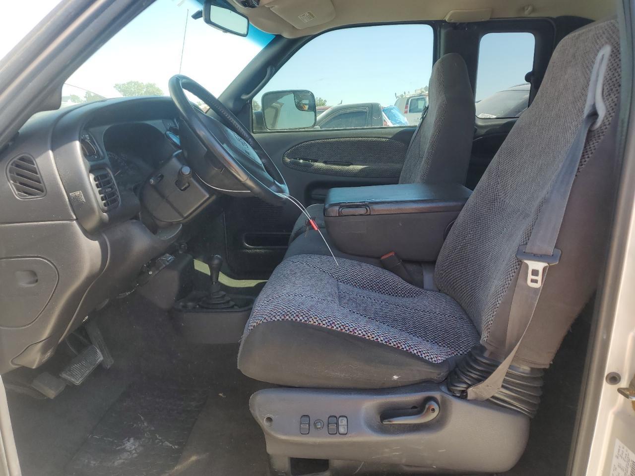 2001 Dodge Ram 2500 - Фото 7