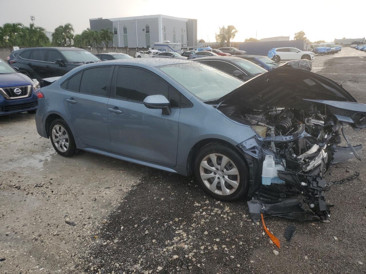 2020 Toyota Corolla Le - Image 4