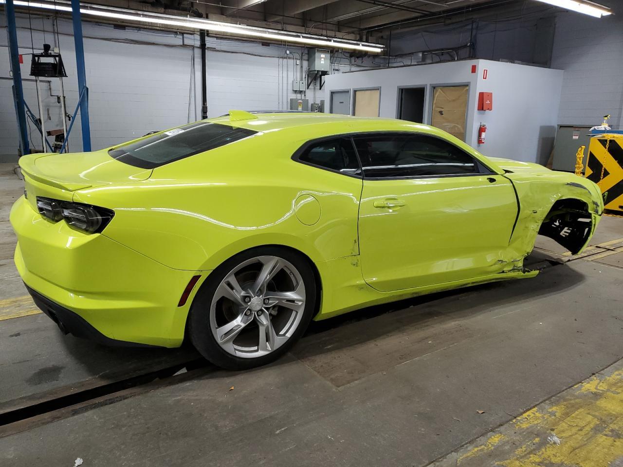 2020 Chevrolet Camaro Ls - Фото 3