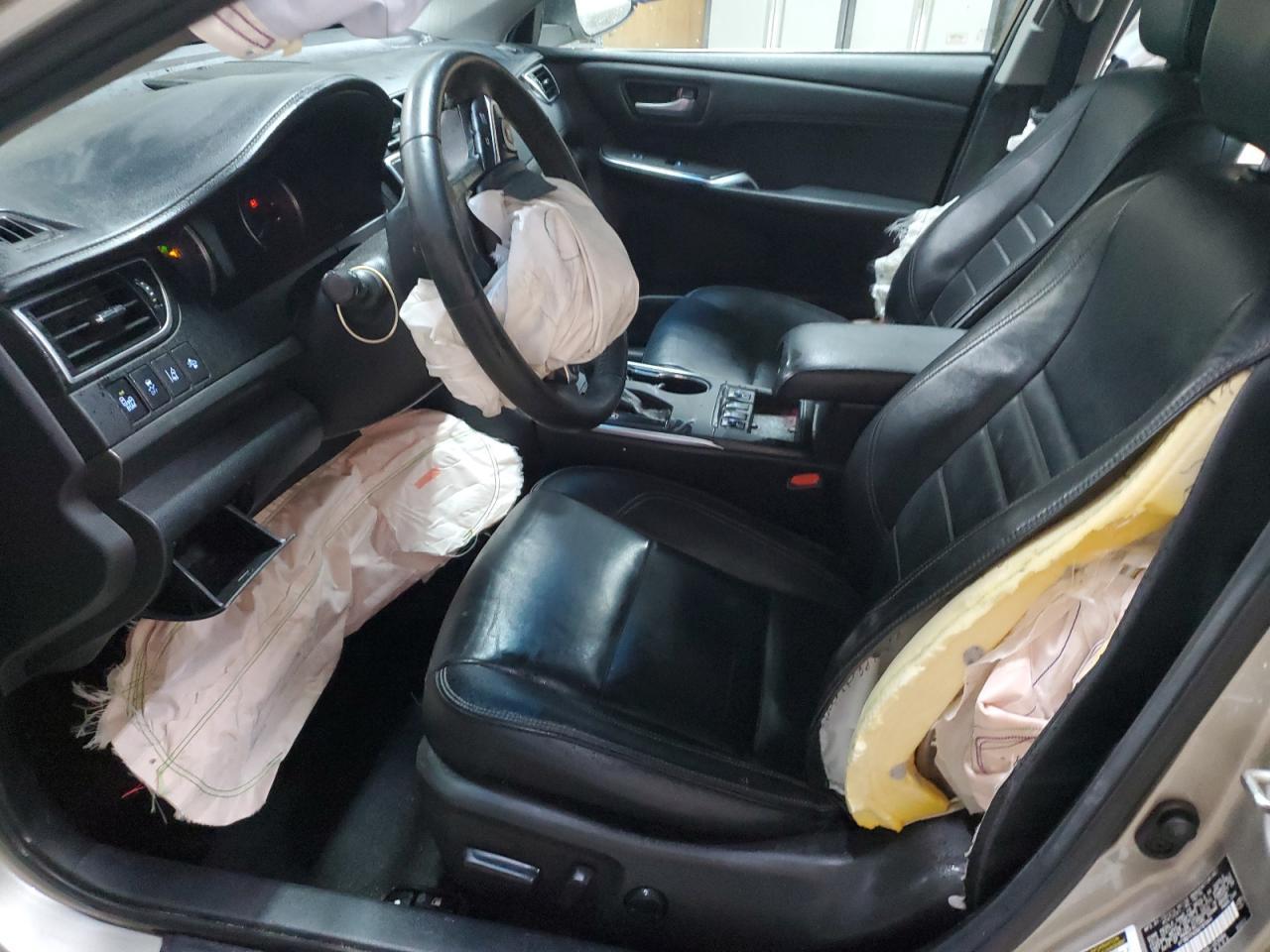 2016 Toyota Camry Hybrid - Фото 7