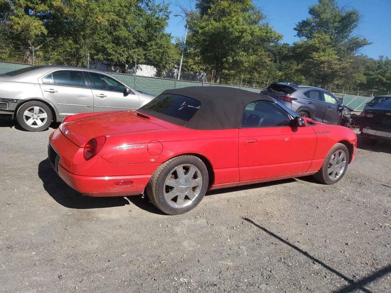 2002 Ford Thunderbird - Image 3