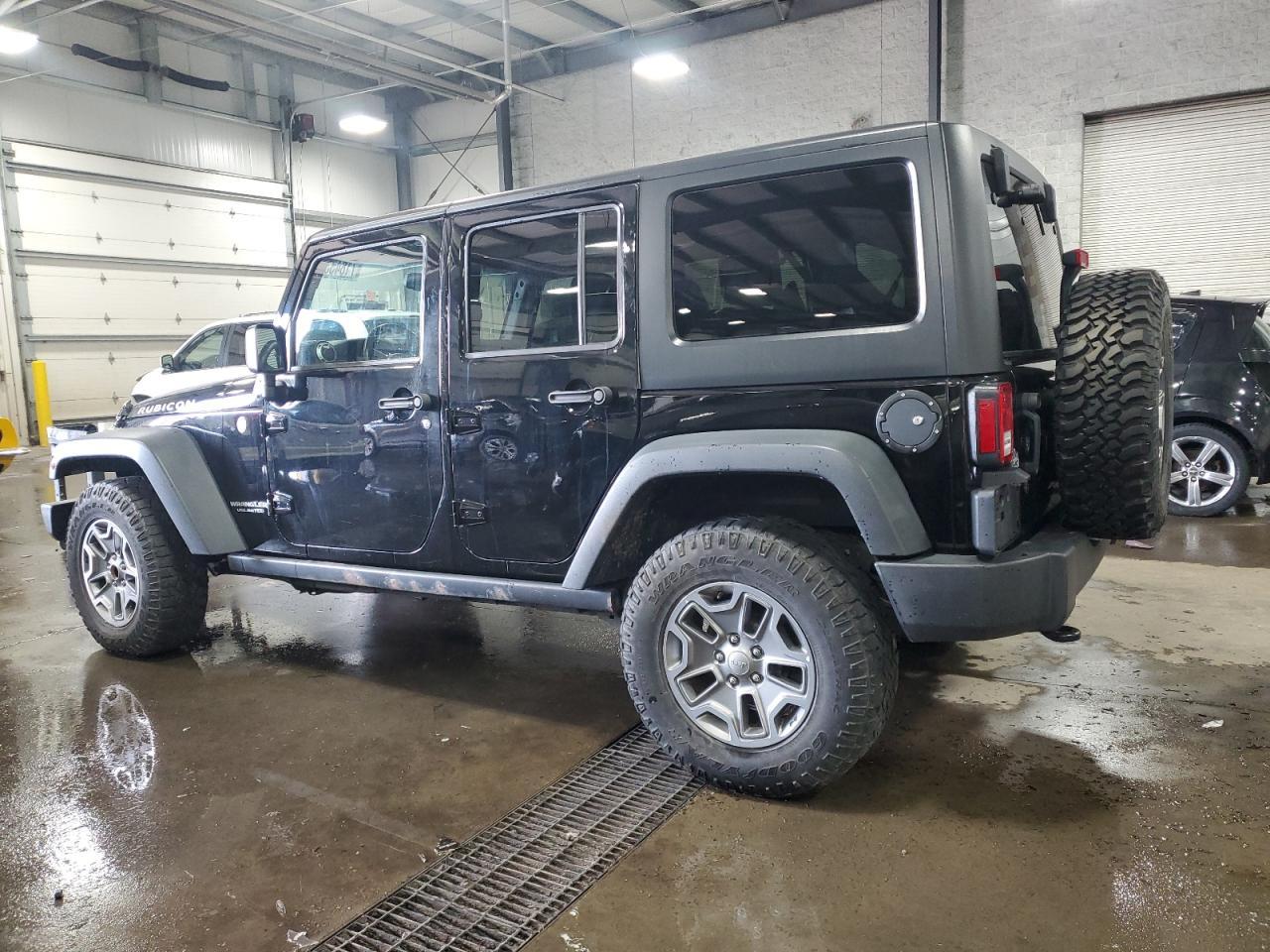 2015 Jeep Wrangler Unlimited Rubicon - Фото 2