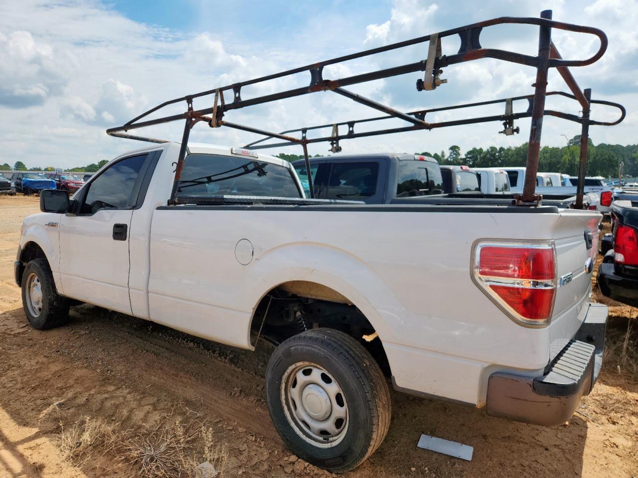 2013 Ford F150 - Image 2