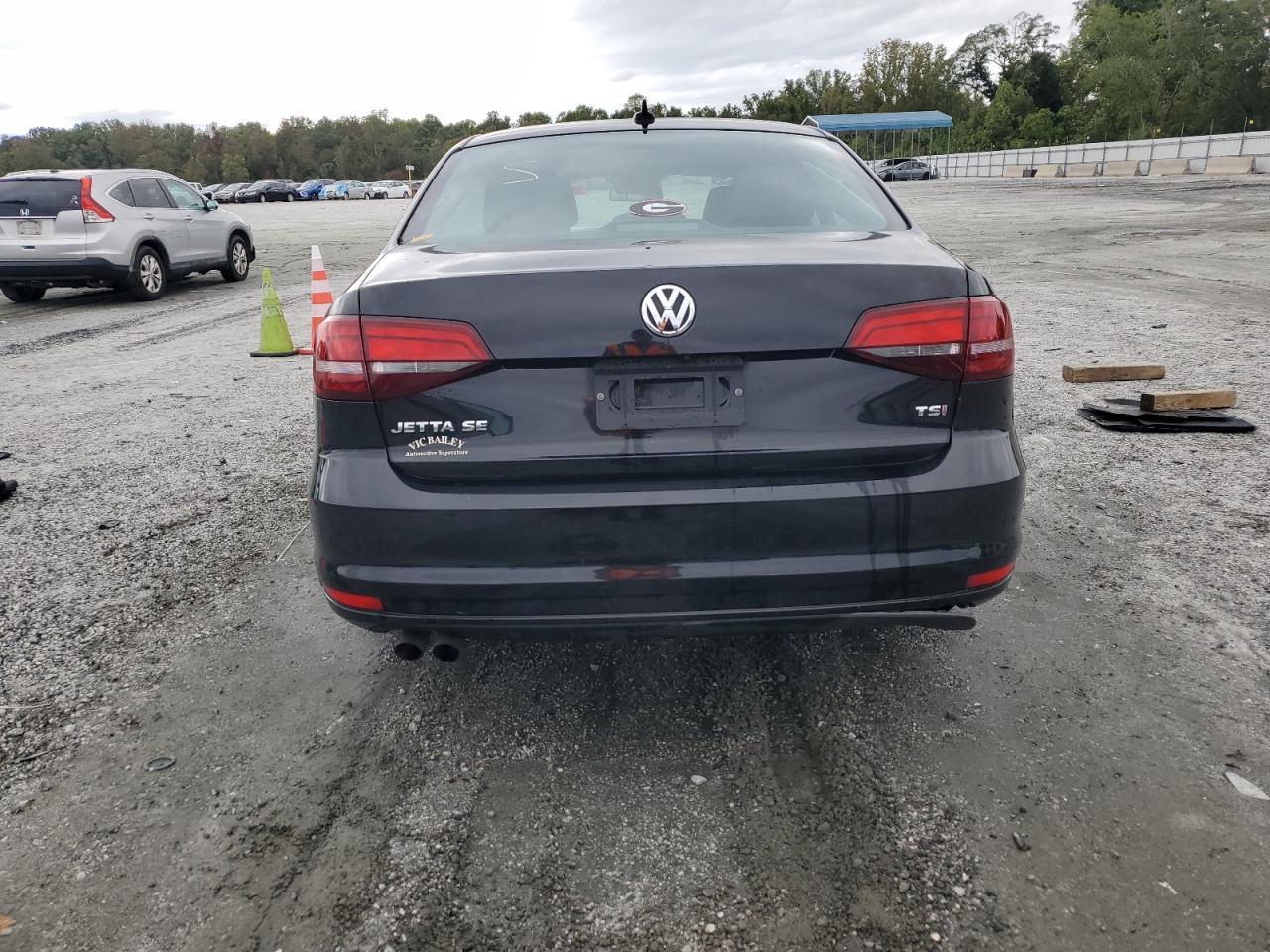 2017 Volkswagen Jetta Se - Image 6