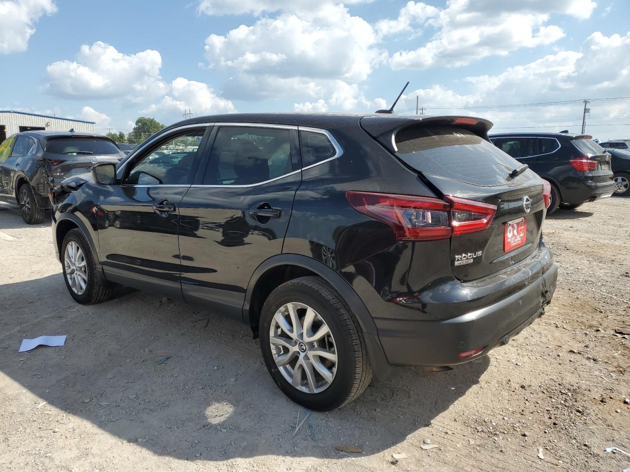 2021 Nissan Rogue Sport S - Image 2