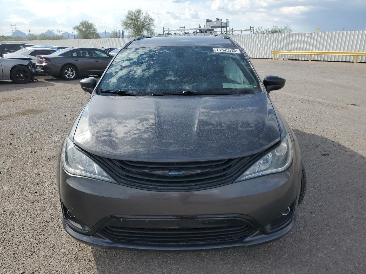 2019 Chrysler Pacifica Hybrid Touring L - Фото 5
