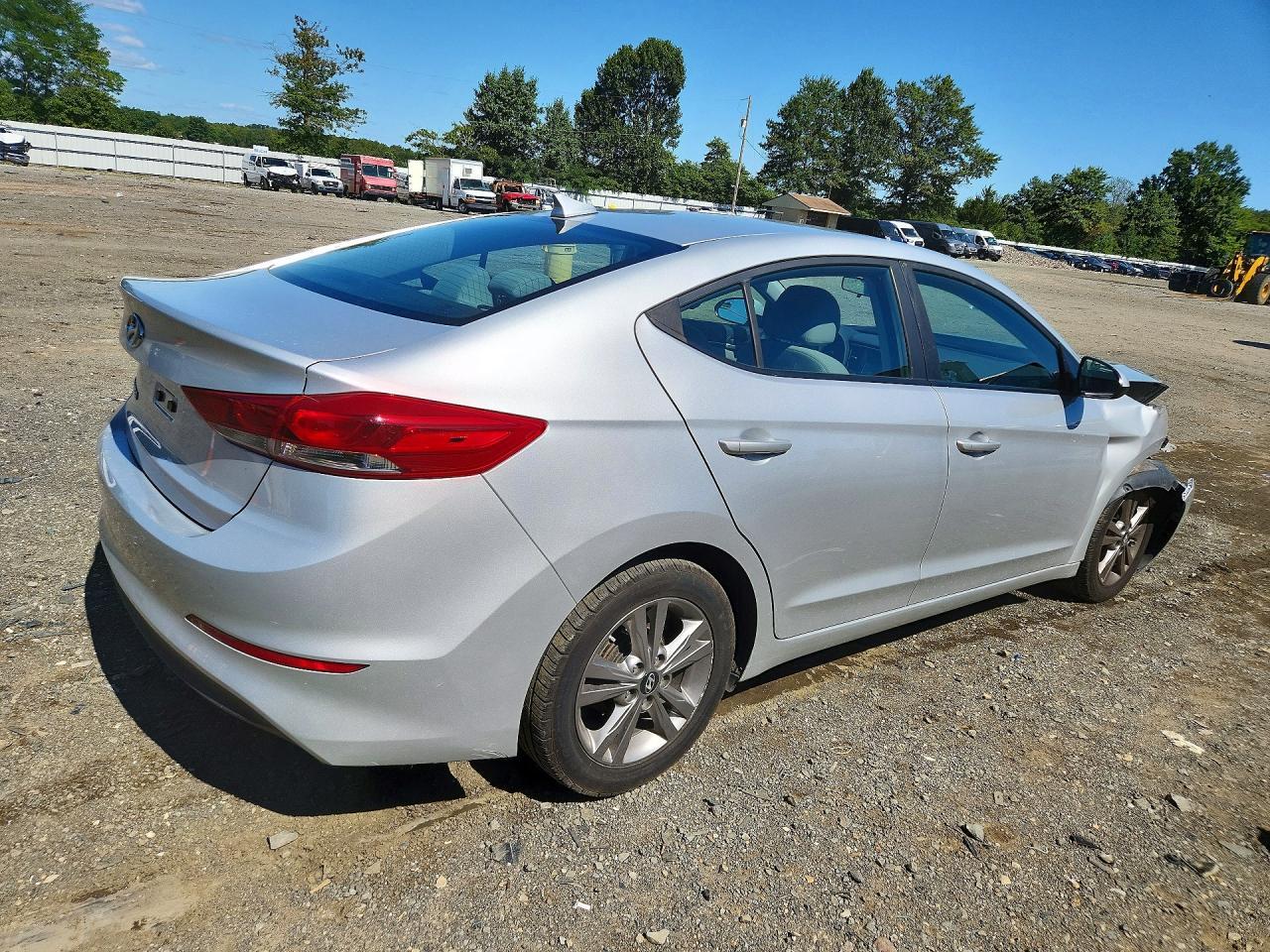 2017 Hyundai Elantra Se - Фото 3