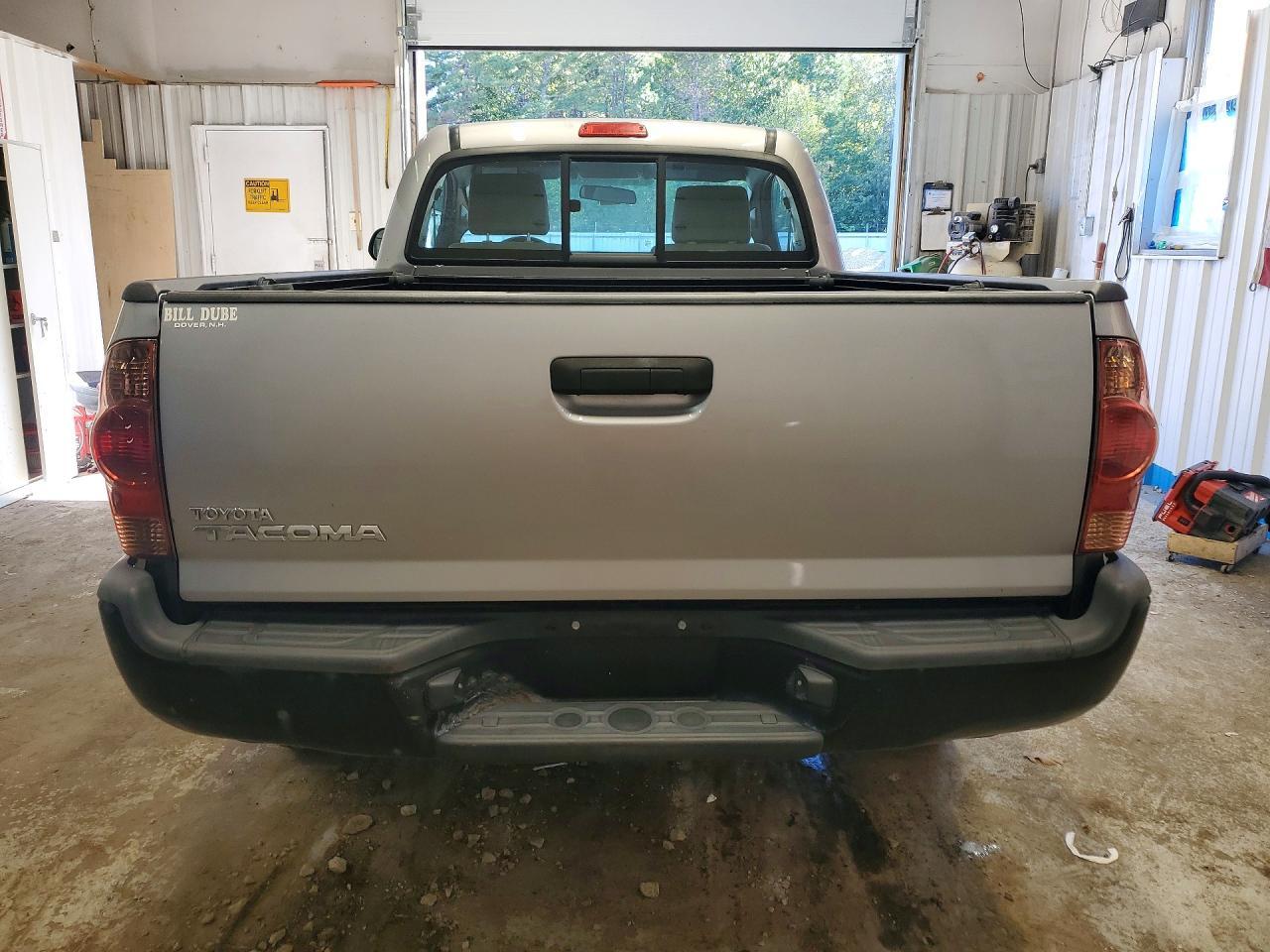 2014 Toyota Tacoma Base - Фото 6