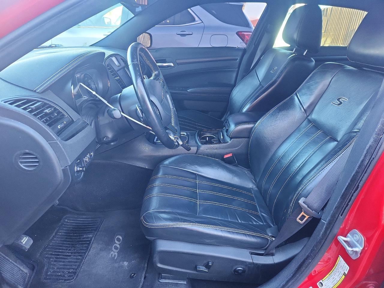 2016 Chrysler 300 S - Фото 7