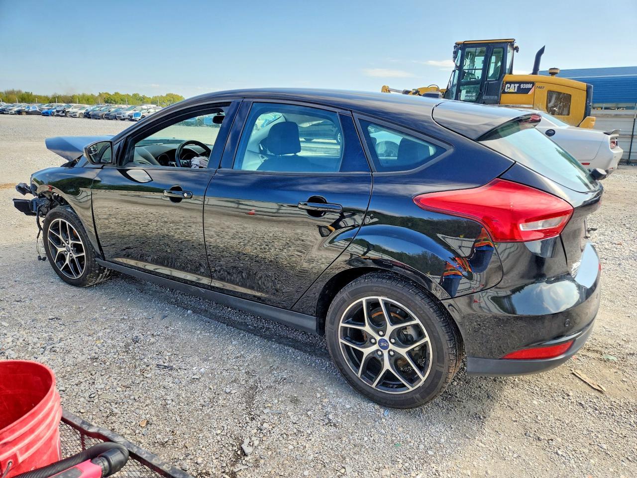 2018 Ford Focus Sel - Image 2