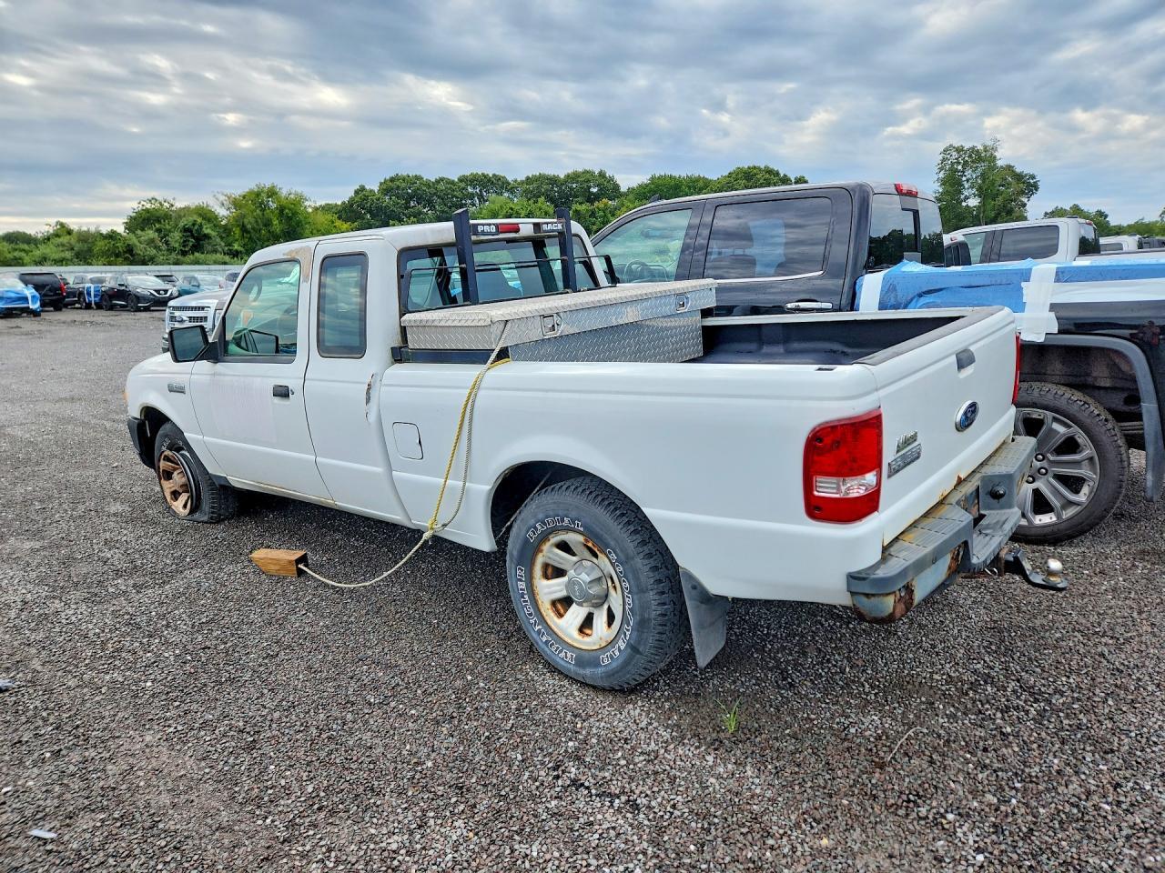 2009 Ford Ranger Super Cab - Image 2