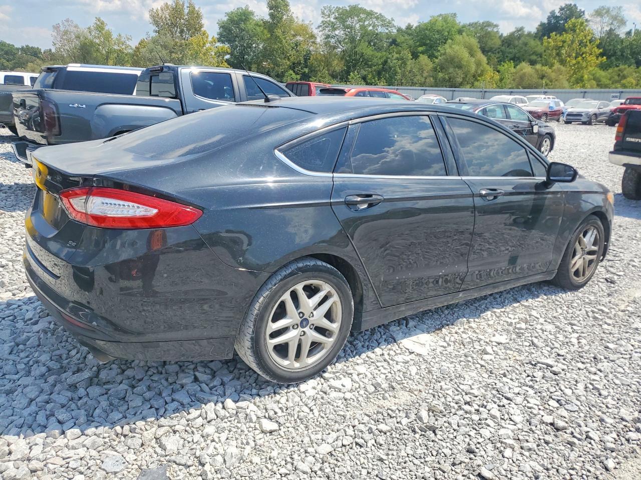 2015 Ford Fusion Se - Фото 3