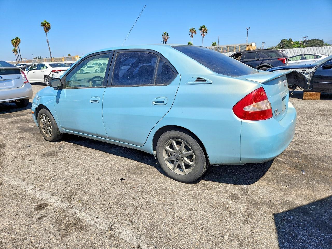 2002 Toyota Prius Base - Фото 2