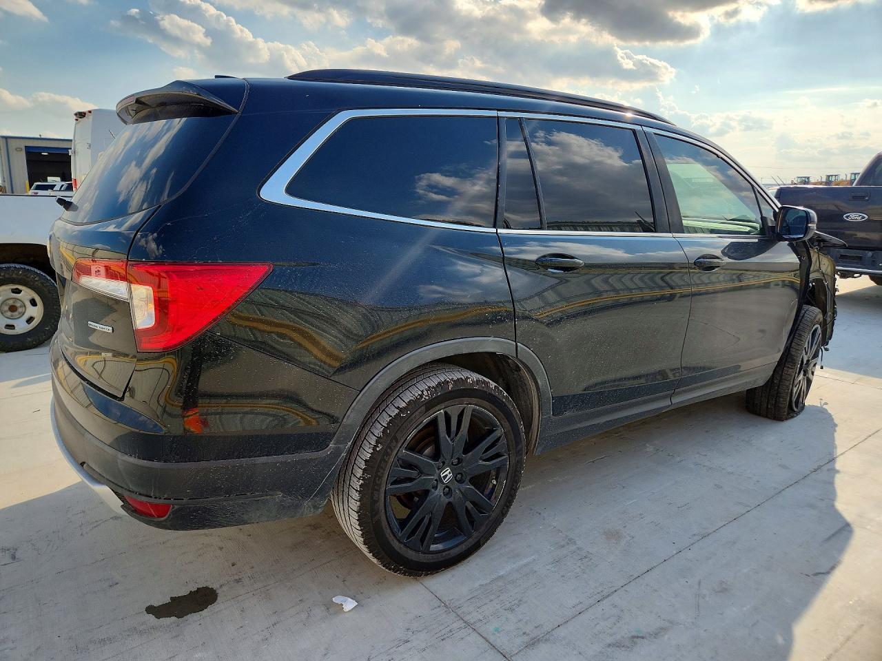2021 Honda Pilot Se - Фото 3