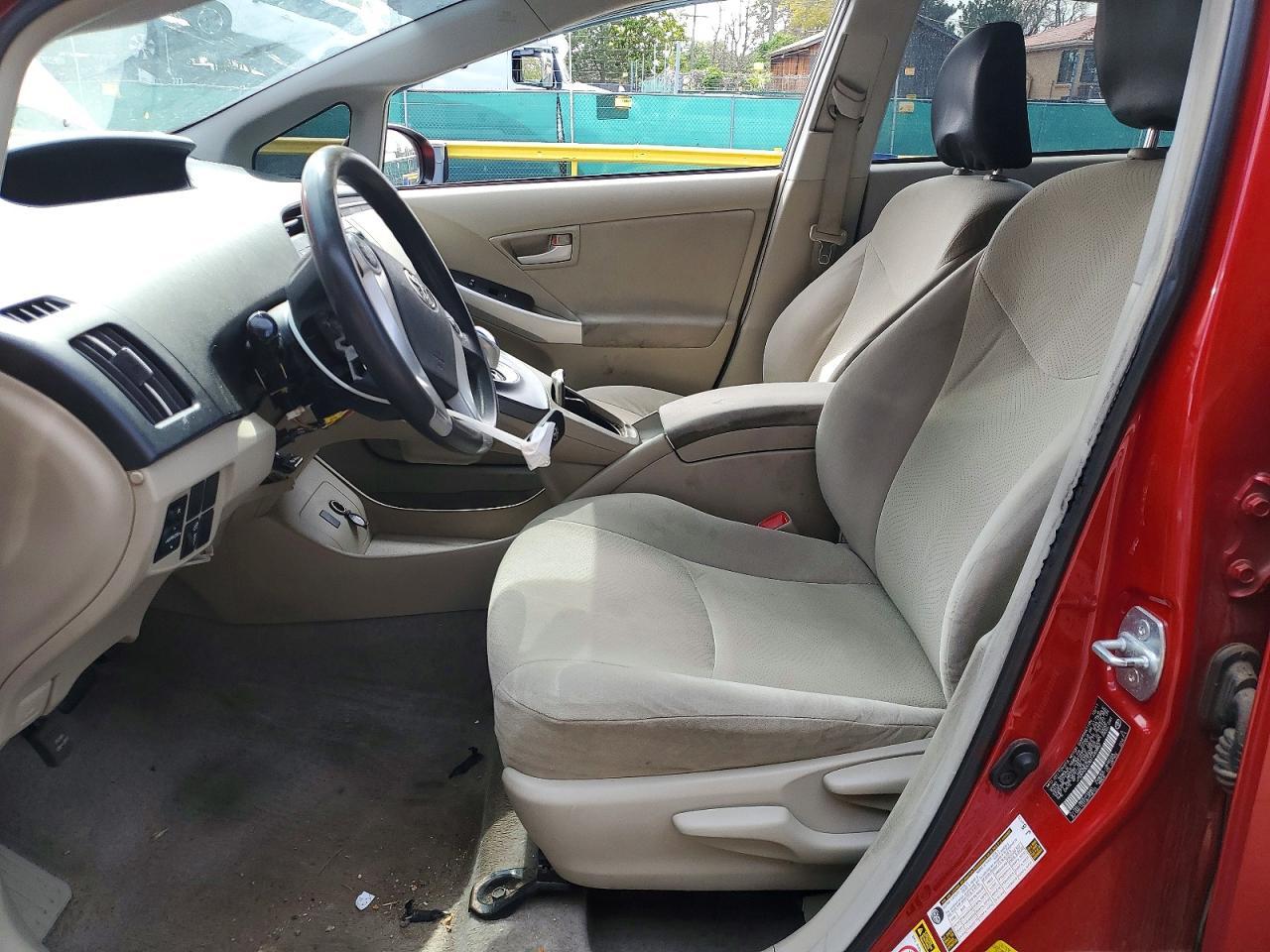 2011 Toyota Prius Two - Фото 7