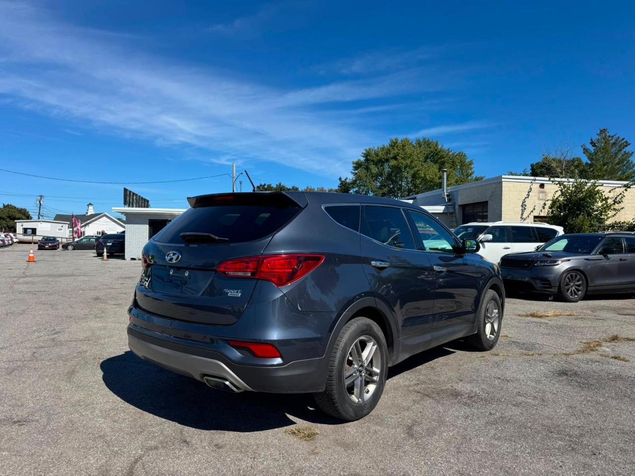 2018 Hyundai Santa Fe Sport 2.4L - Image 4