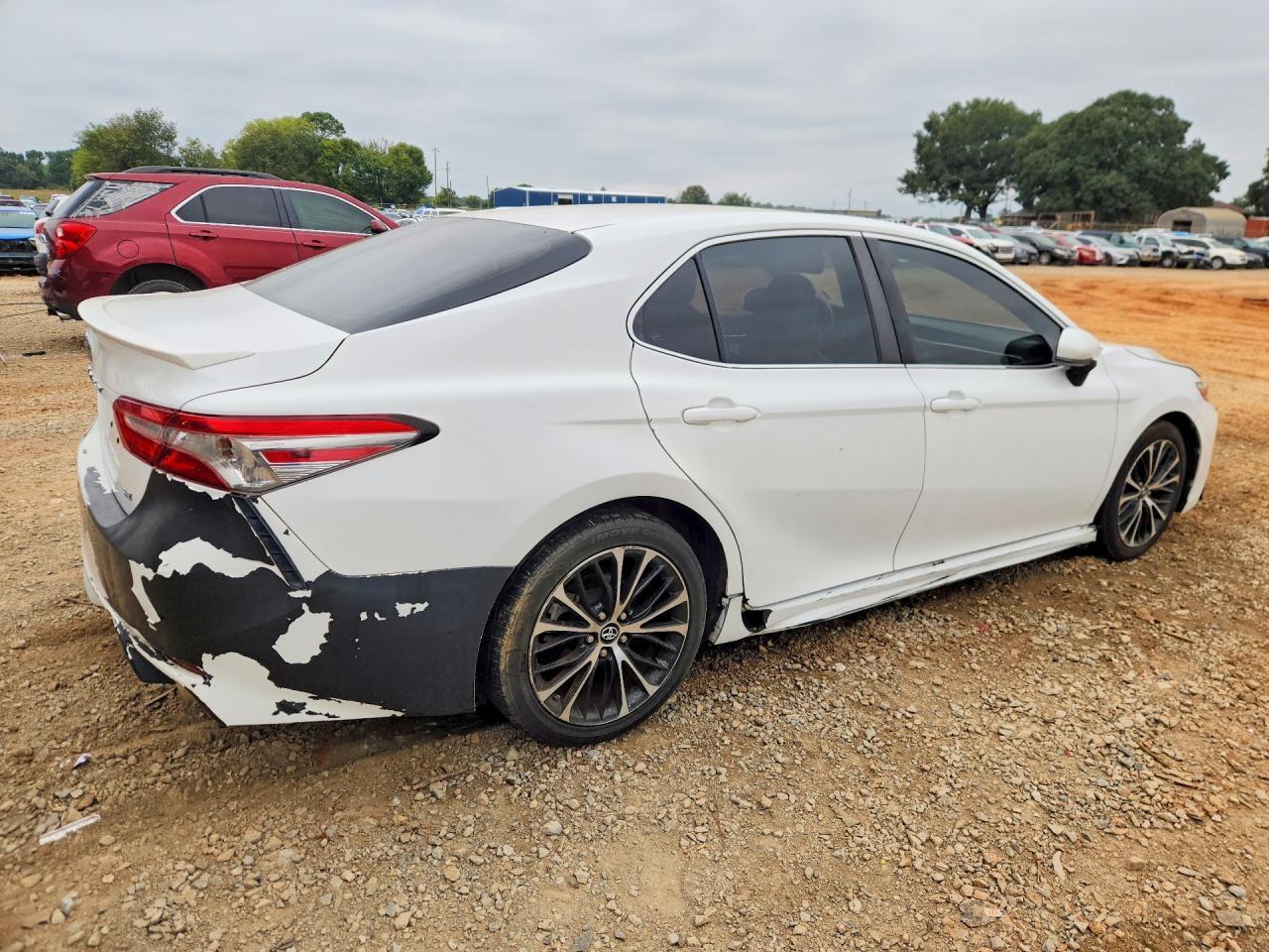2018 Toyota Camry Se - Фото 3