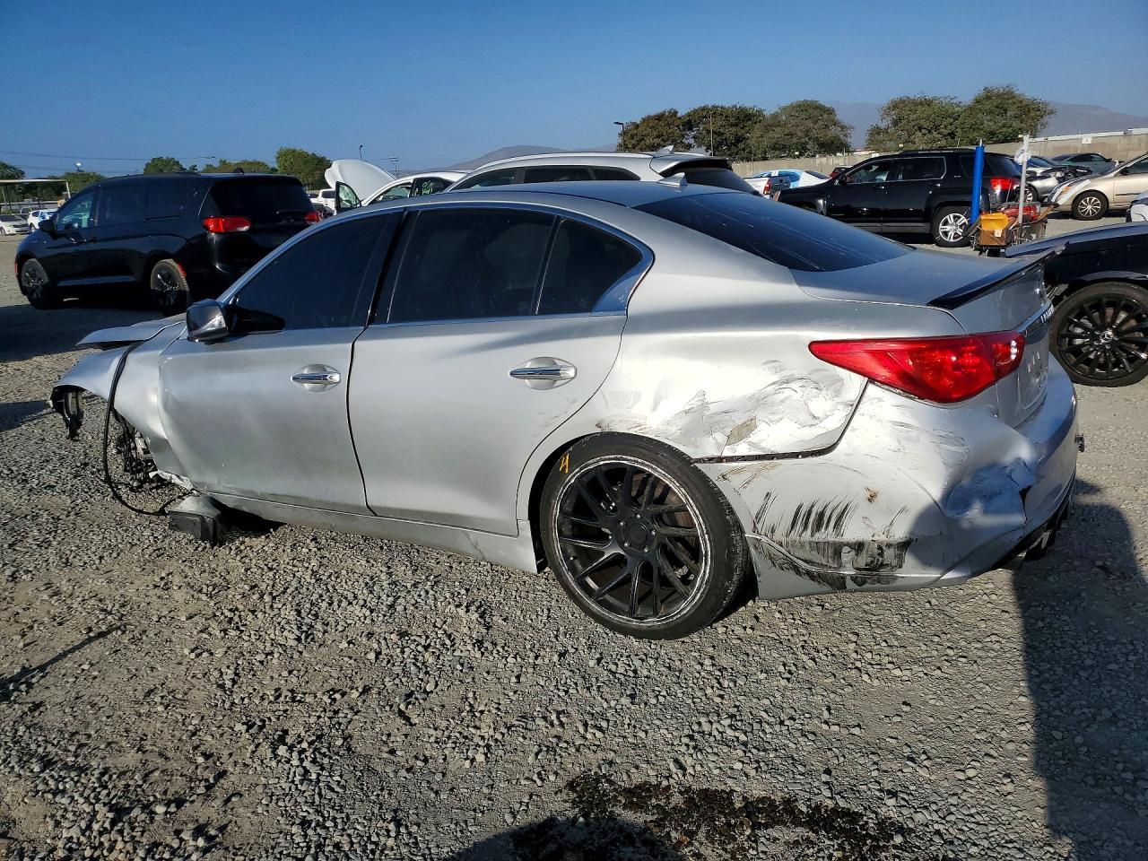 2015 Infiniti Q50 Premium - Image 2
