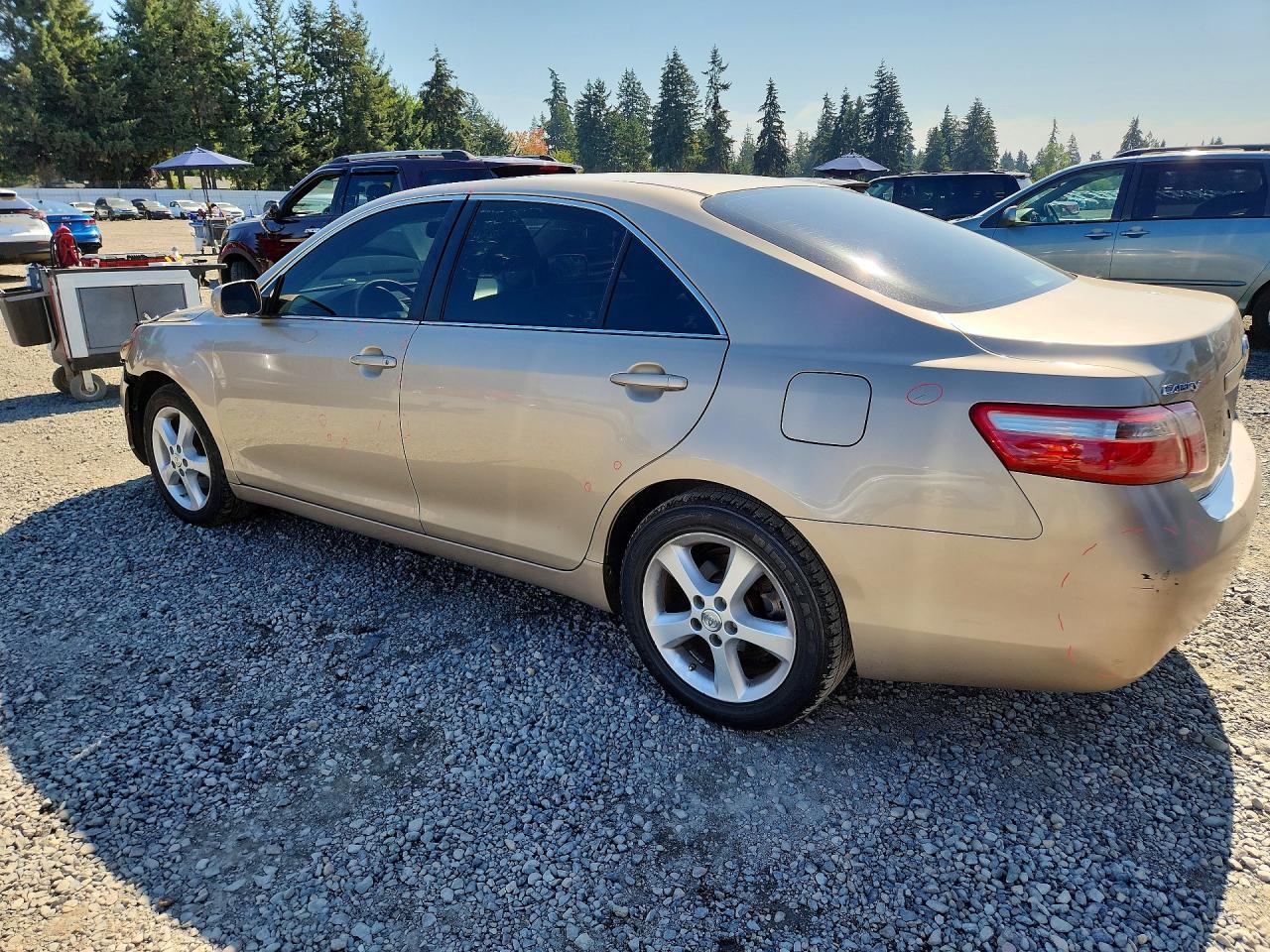 2007 Toyota Camry Le - Image 2
