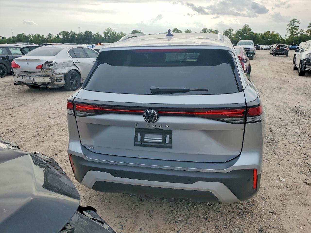 2026 Volkswagen Tiguan Se - Image 6
