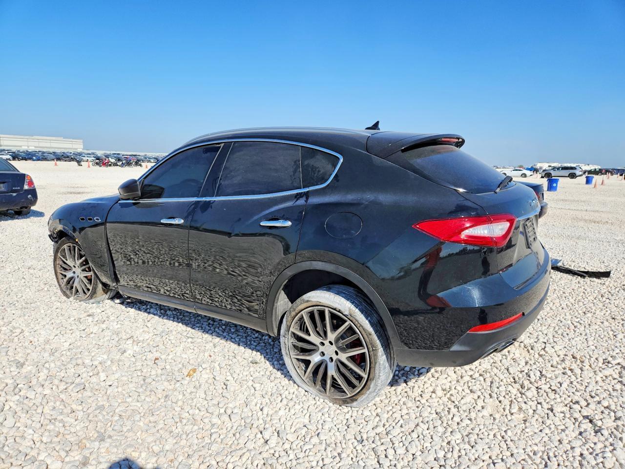 2017 Maserati Levante S - Фото 2