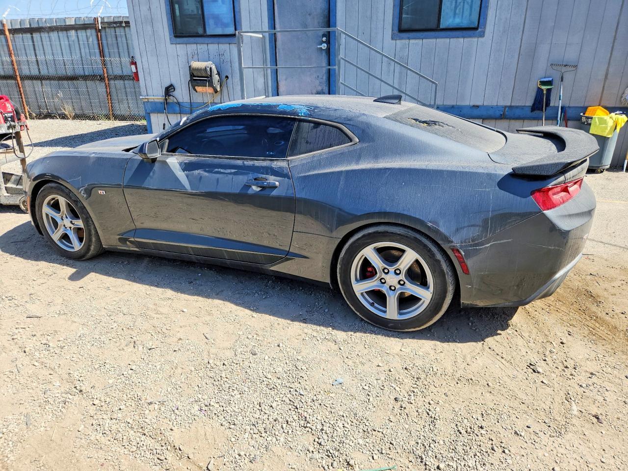 2017 Chevrolet Camaro Lt - Image 2
